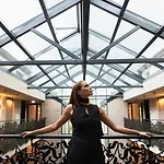 Amsterdam Plaza & 5*