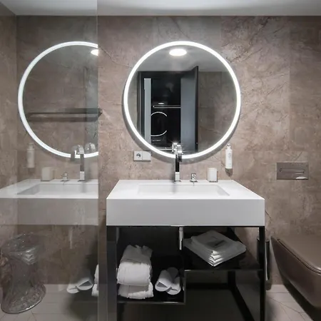 Hotel Amsterdam Plaza &