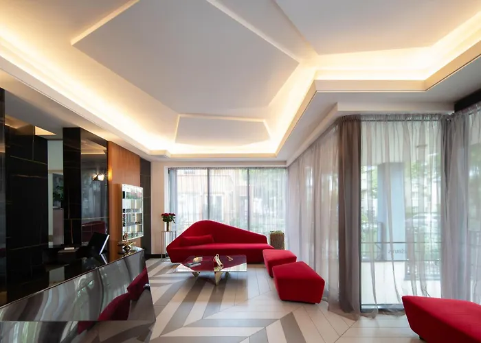 Amsterdam Plaza & Hotell