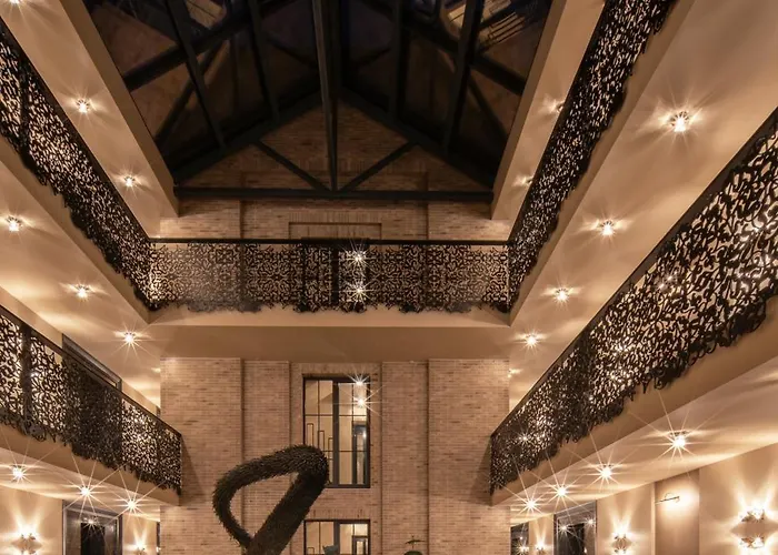 Amsterdam Plaza & Palanga