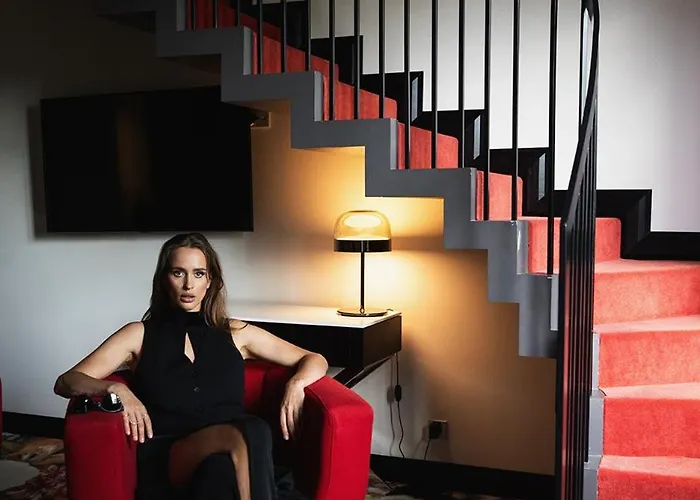 Amsterdam Plaza & فندق