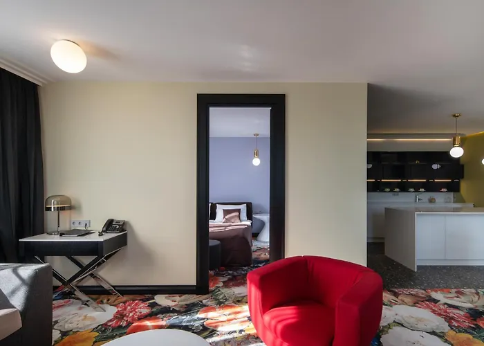 Amsterdam Plaza & 5* Паланга