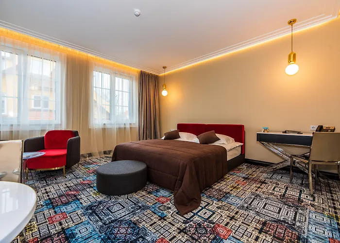 فندق Amsterdam Plaza & 5*